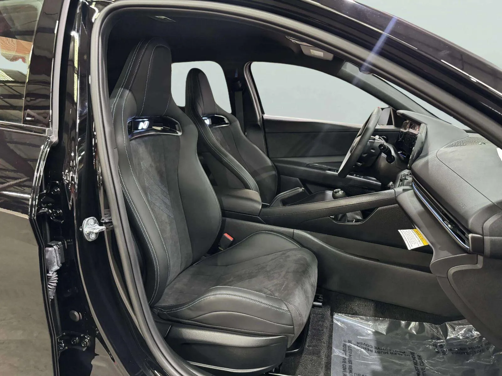Hyundai Elantra N photo 33