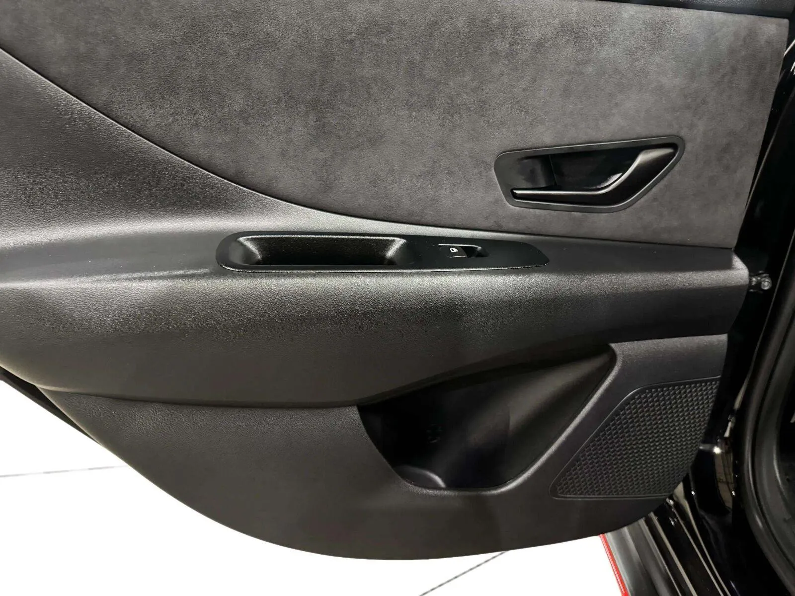 Hyundai Elantra N photo 37
