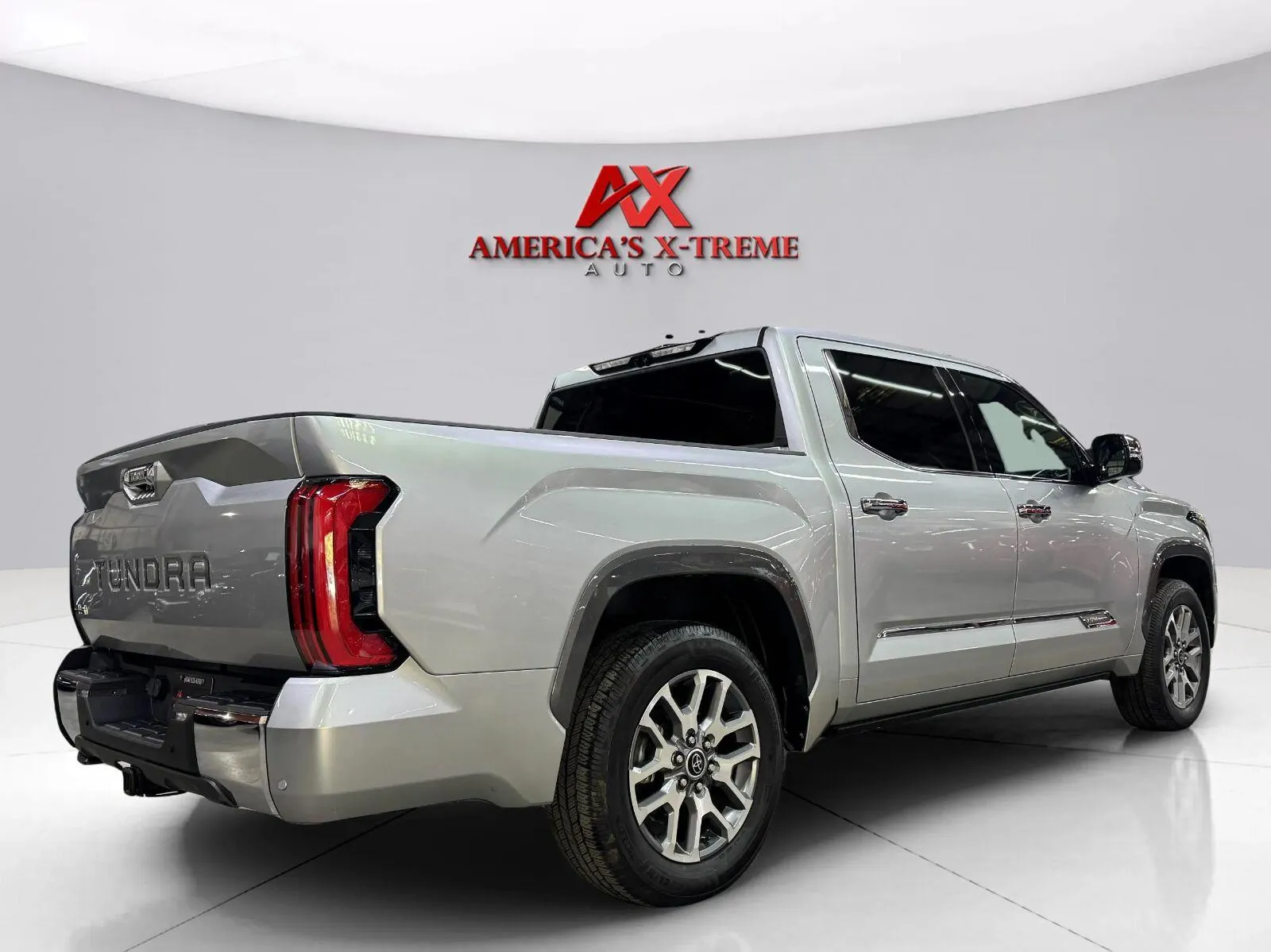 Toyota Tundra photo 6