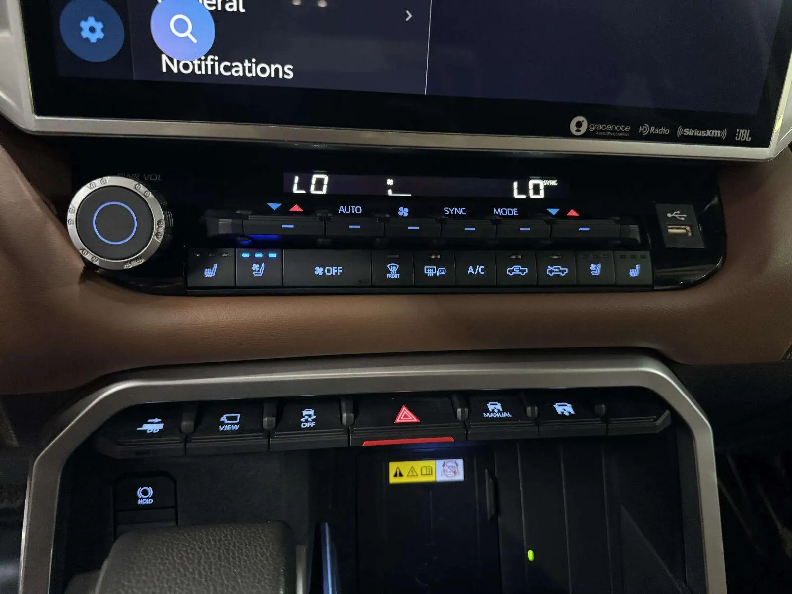 Toyota Tundra photo 25