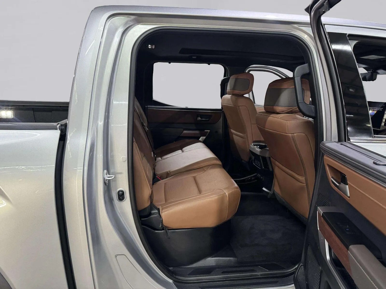 Toyota Tundra photo 33