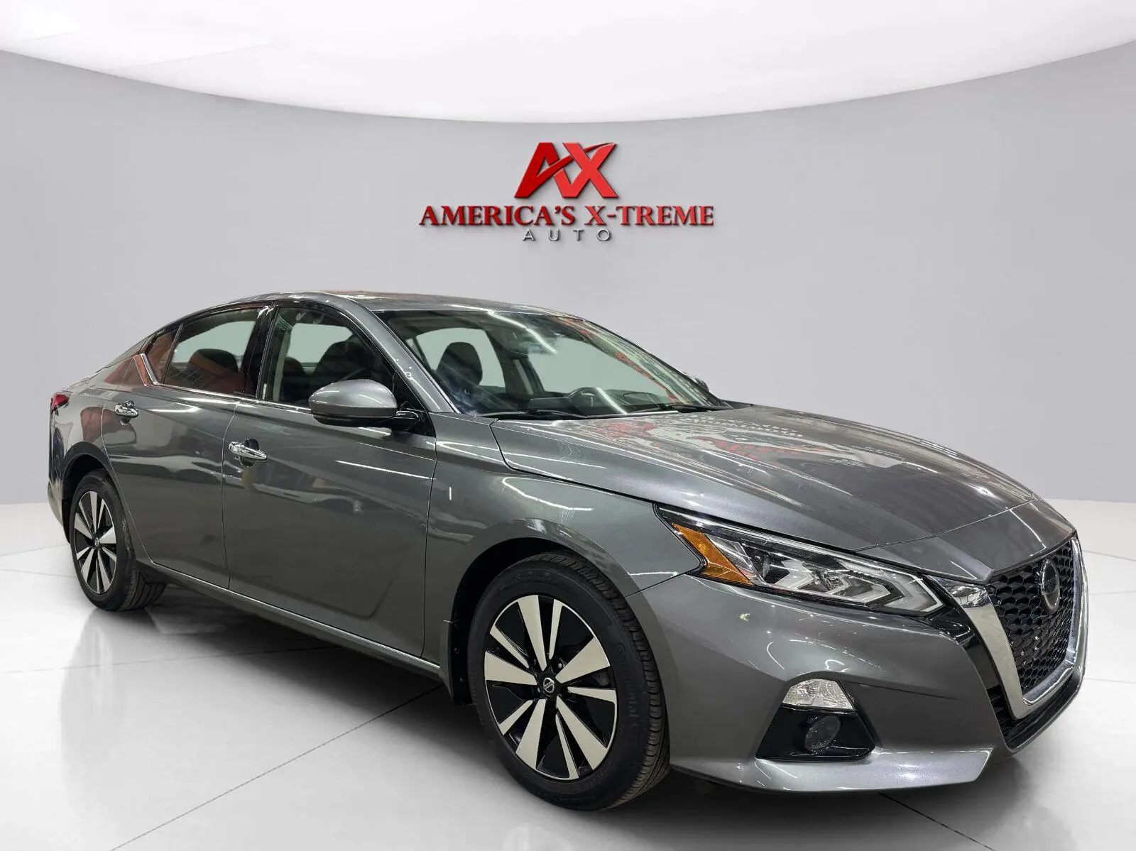 Nissan Altima photo 9
