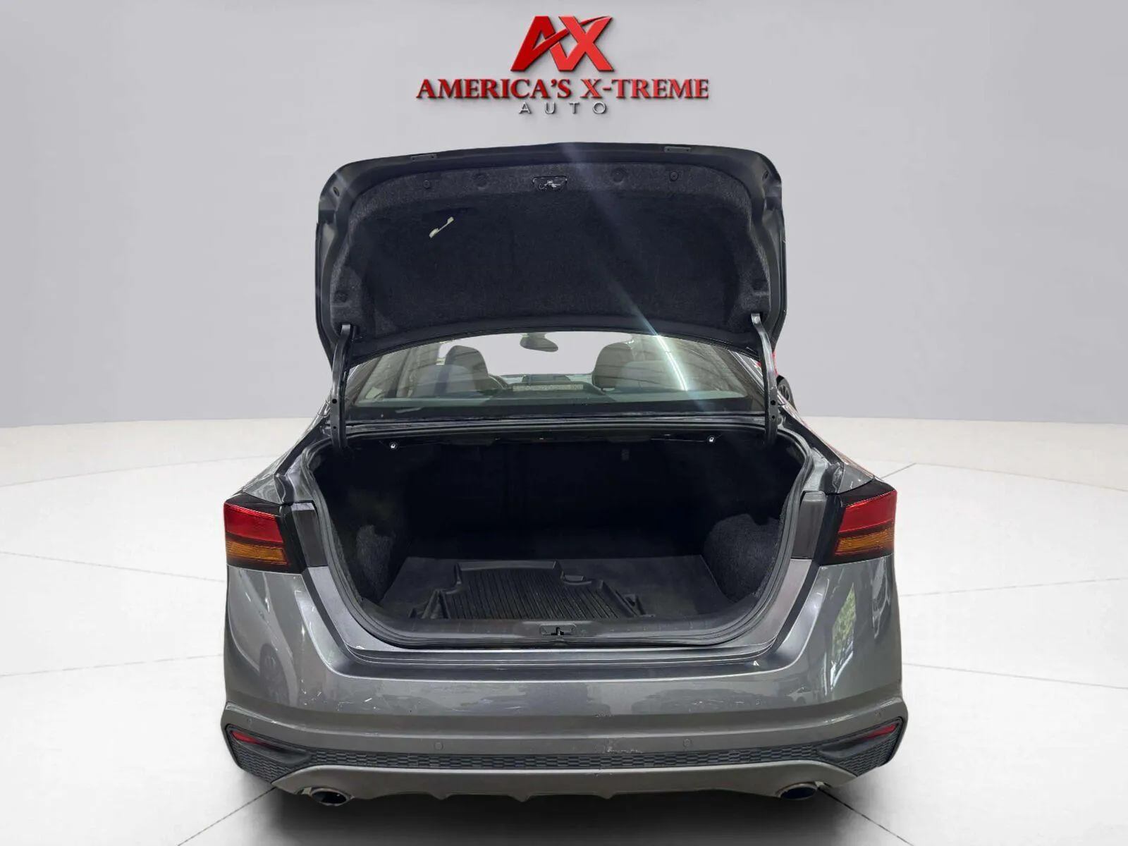 Nissan Altima photo 12