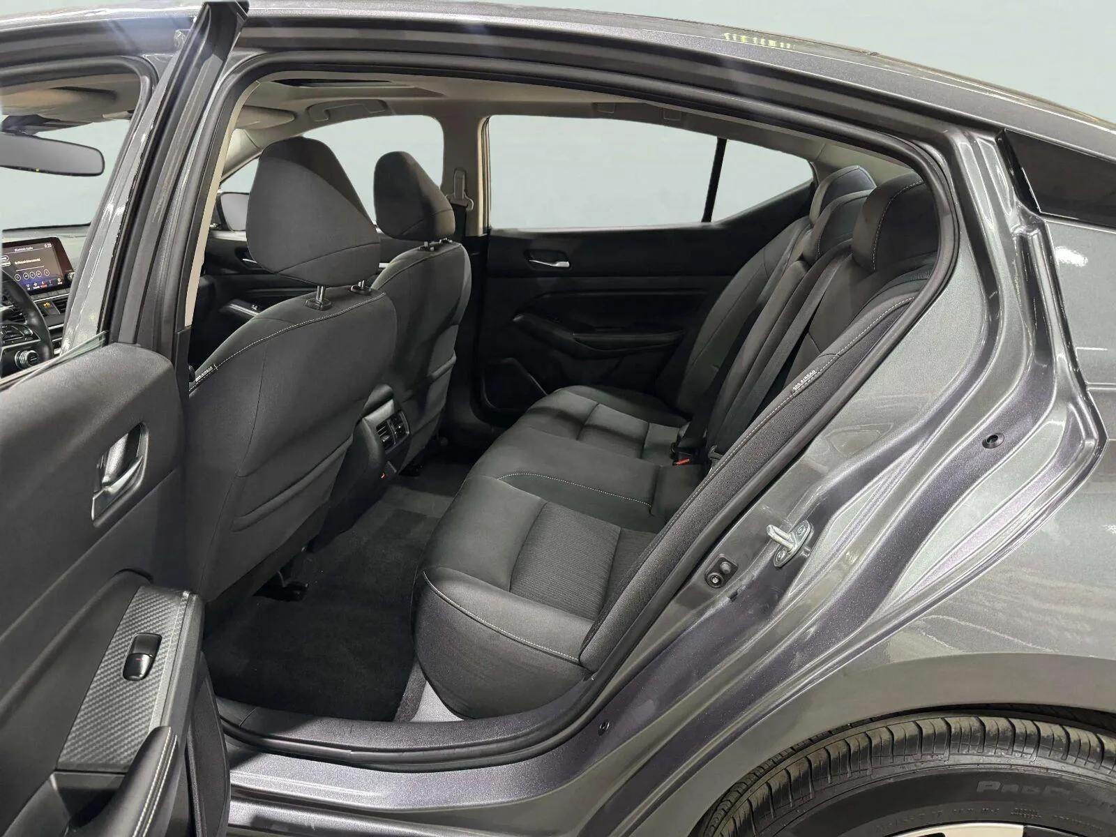 Nissan Altima photo 35