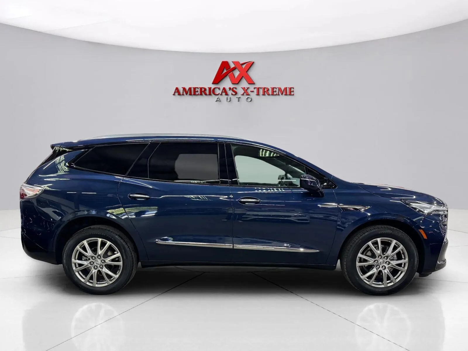Buick Enclave photo 9