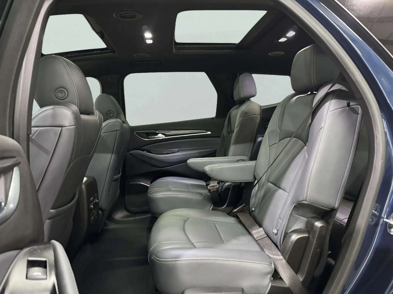 Buick Enclave photo 42