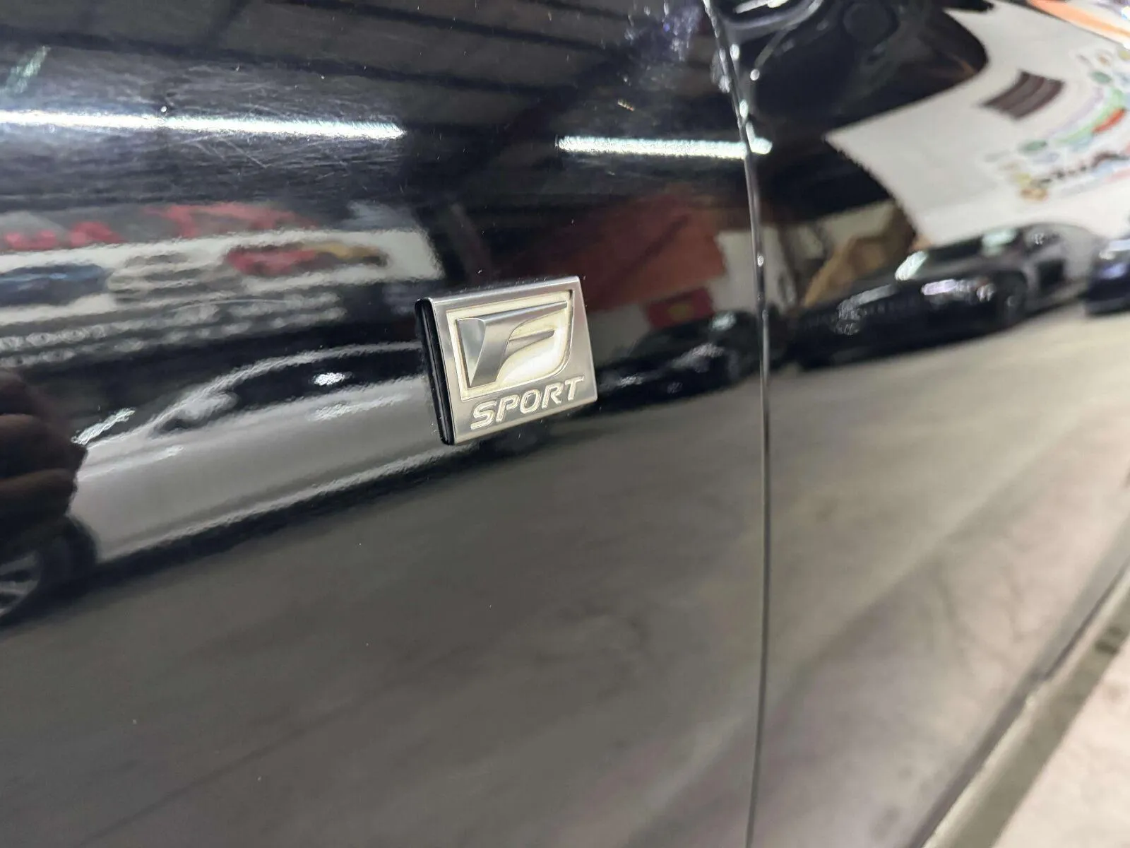 Lexus LS photo 18