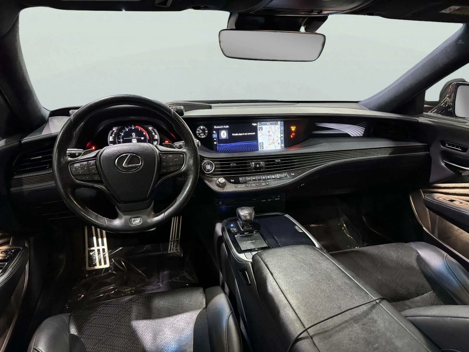 Lexus LS photo 36