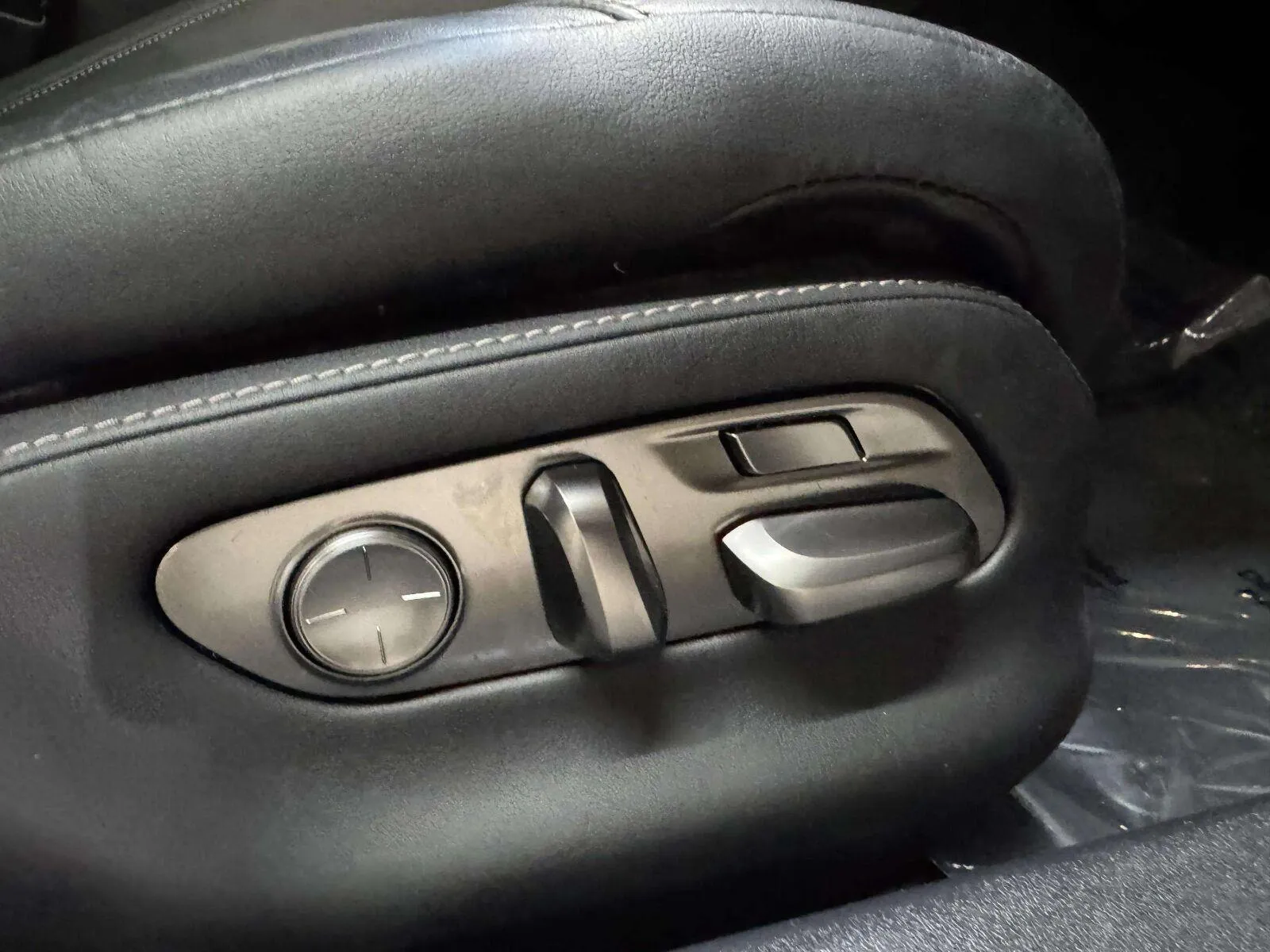 Lexus LS photo 51