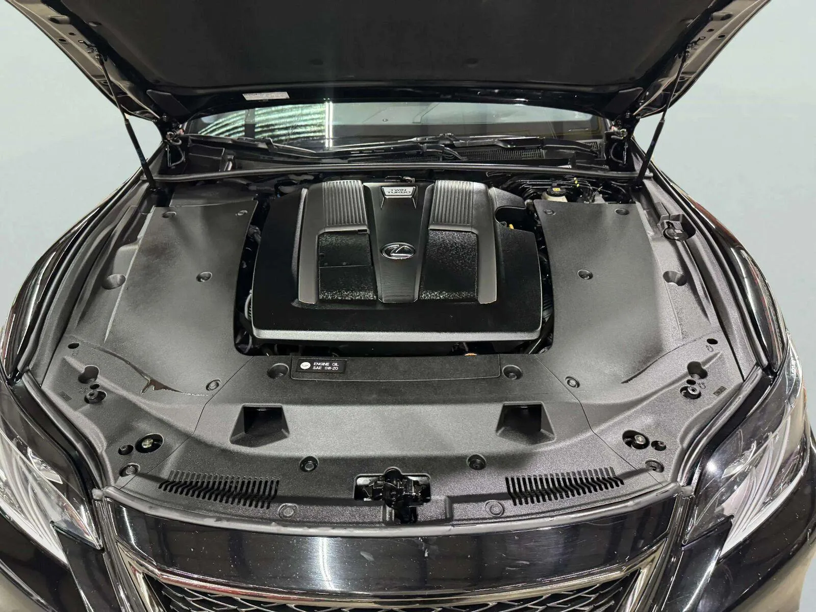 Lexus LS photo 53