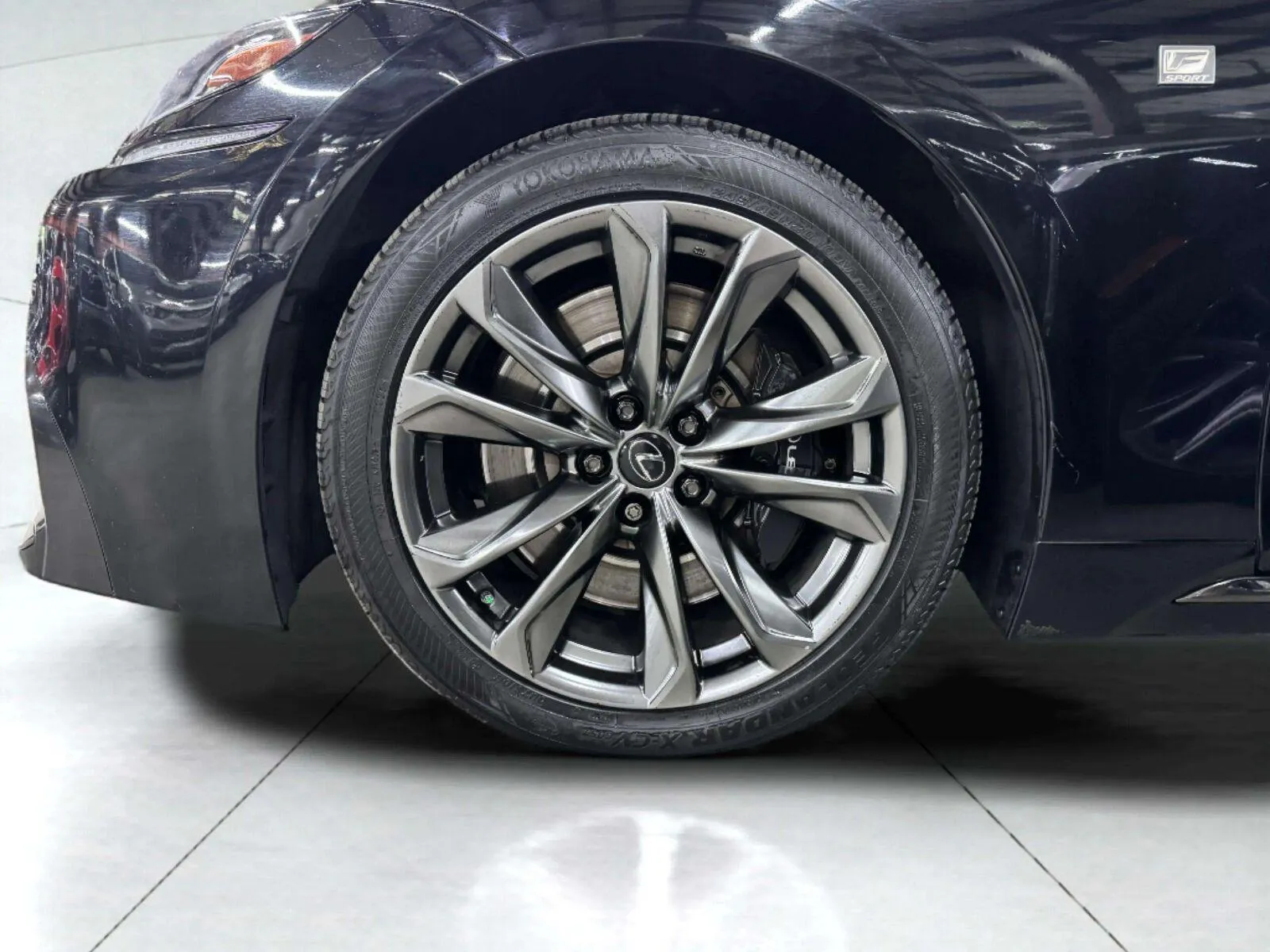 Lexus LS photo 56