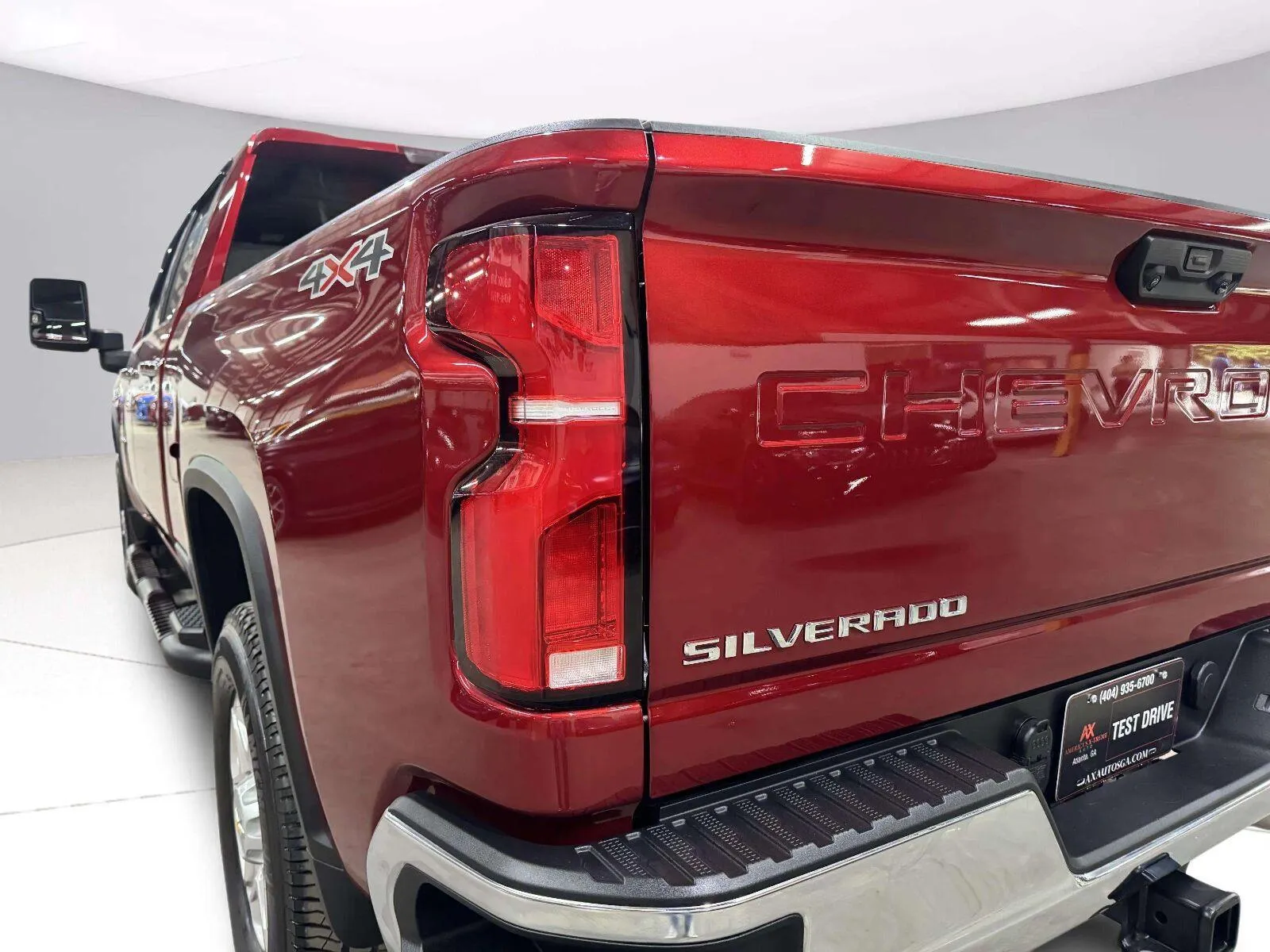 Chevrolet Silverado photo 18