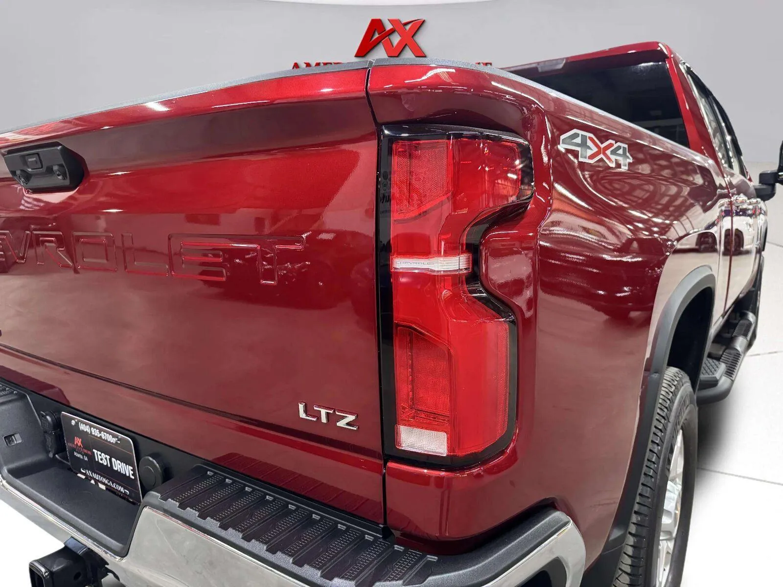 Chevrolet Silverado photo 19