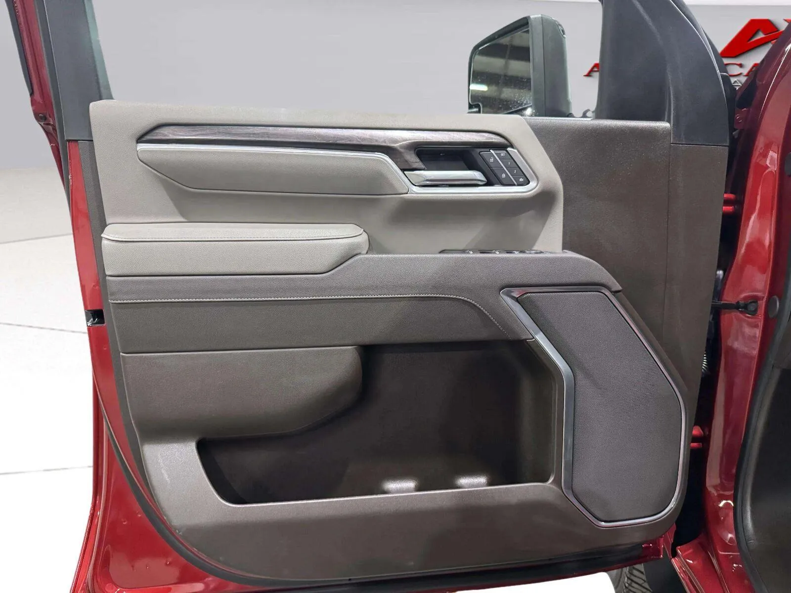 Chevrolet Silverado photo 21