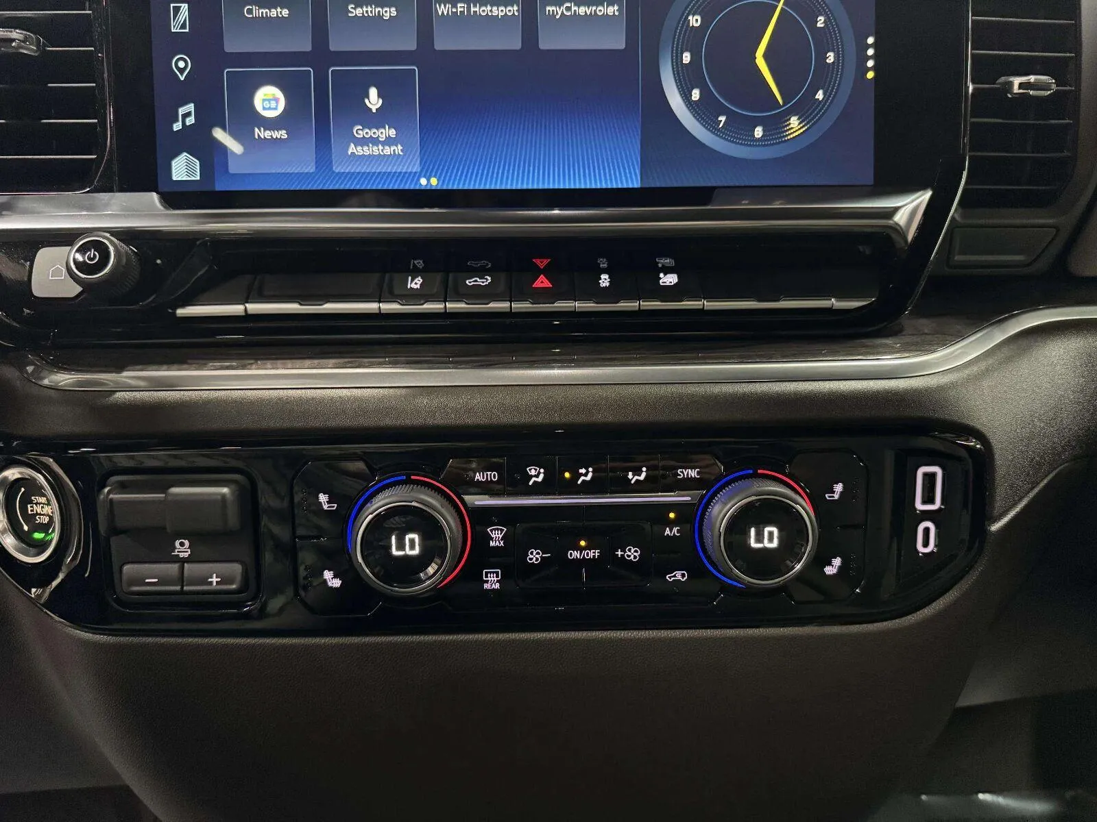 Chevrolet Silverado photo 33