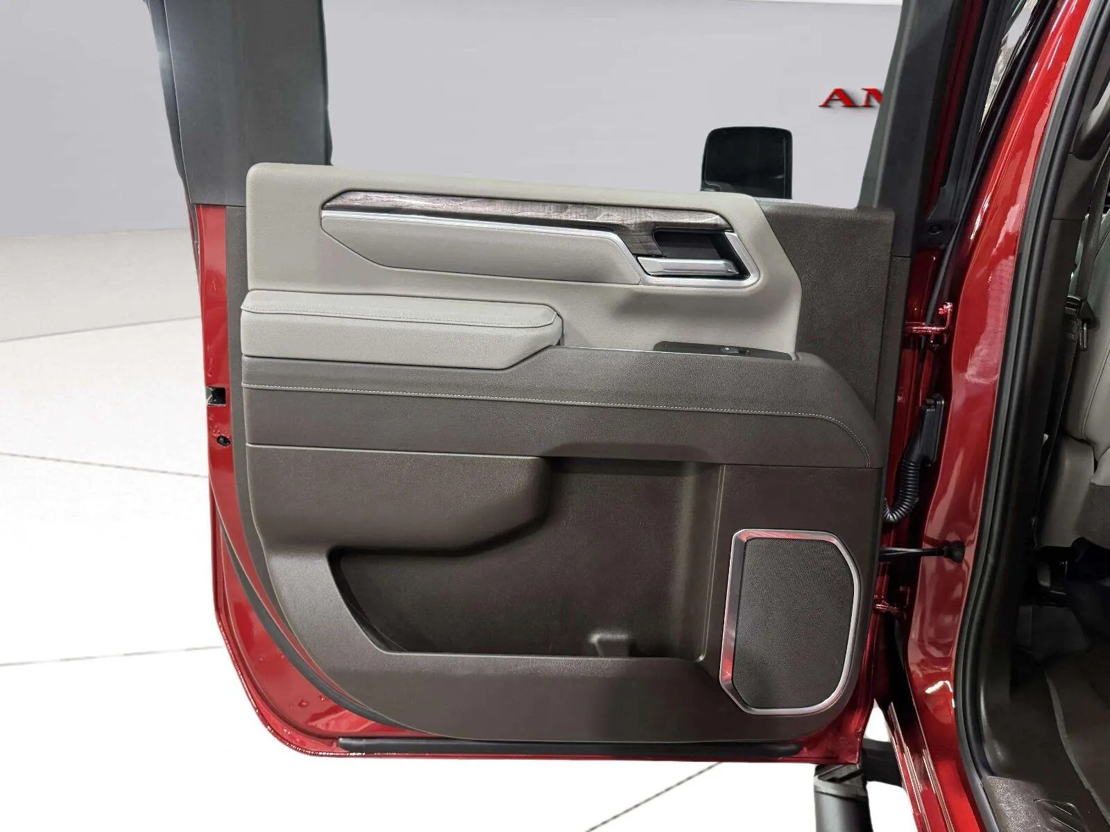 Chevrolet Silverado photo 36
