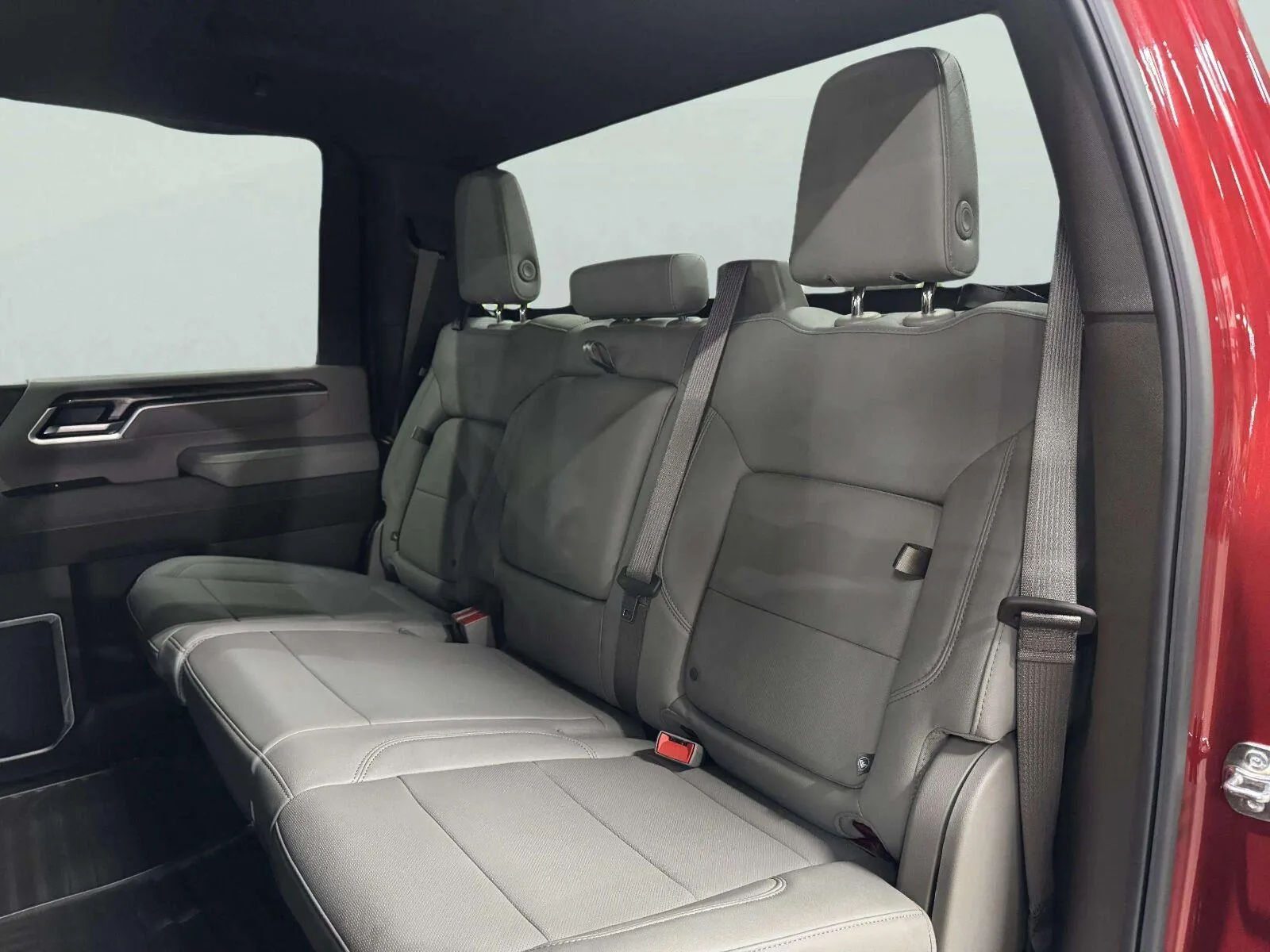 Chevrolet Silverado photo 37