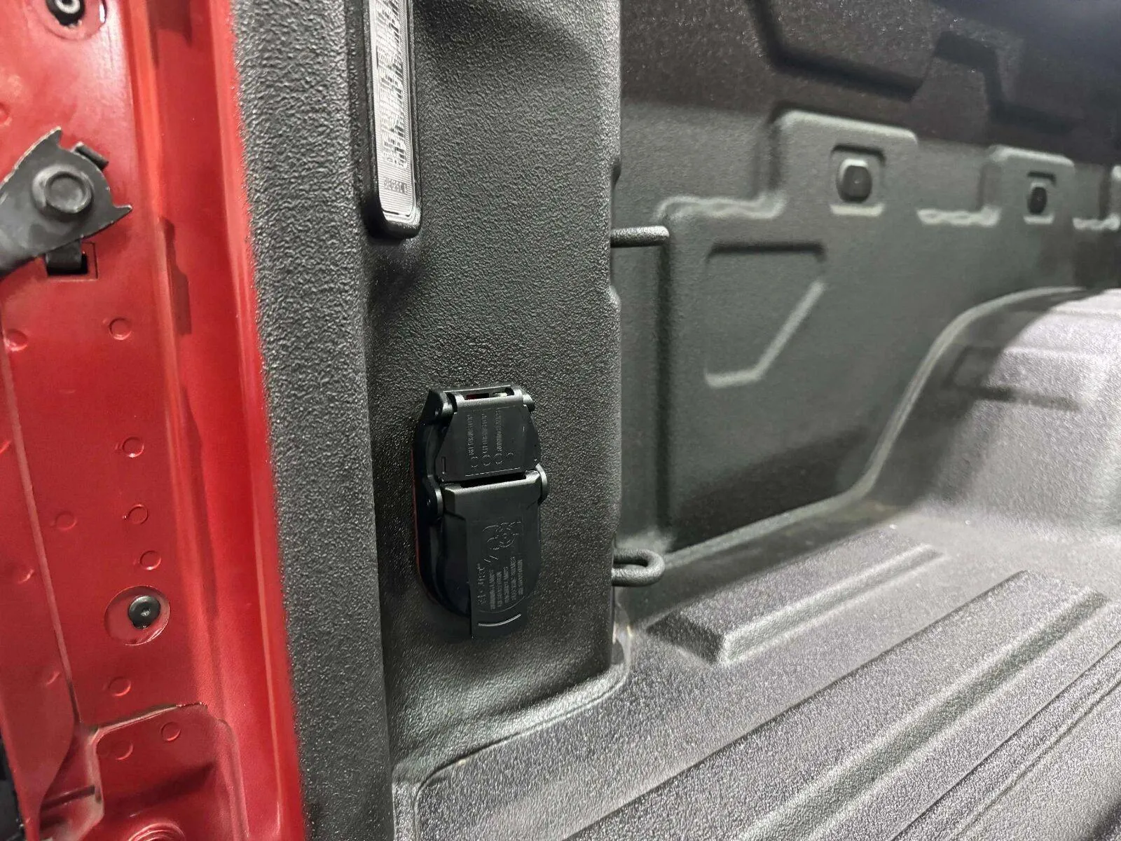 Chevrolet Silverado photo 40