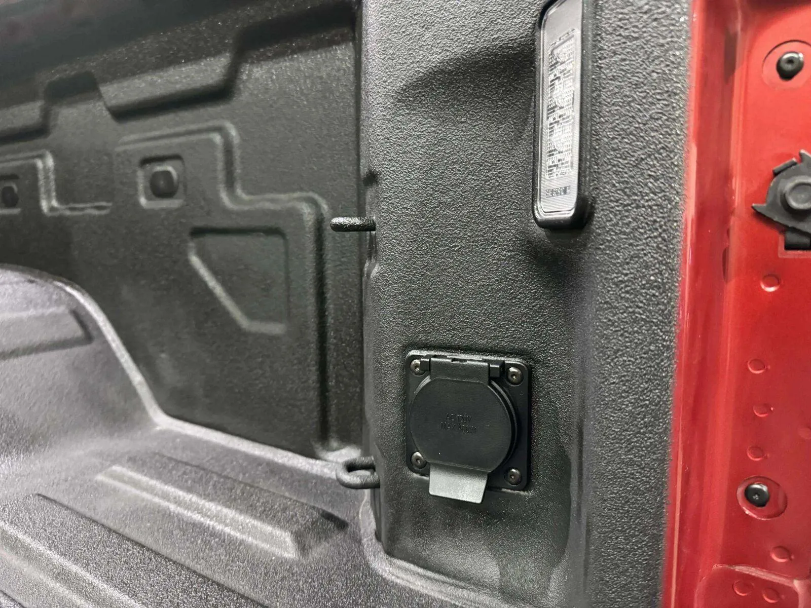 Chevrolet Silverado photo 41