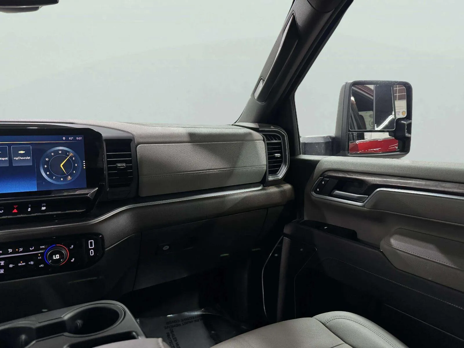 Chevrolet Silverado photo 48