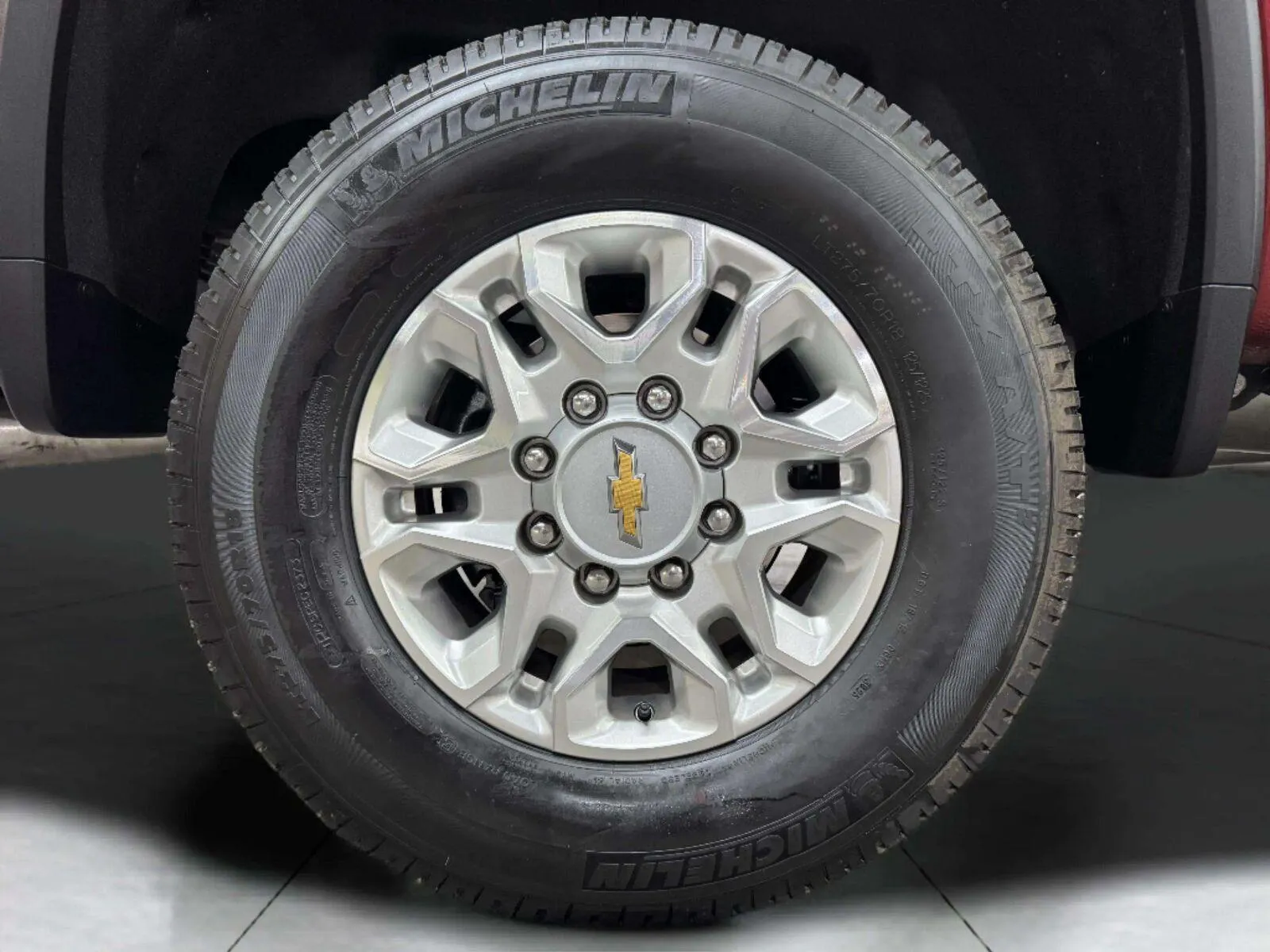 Chevrolet Silverado photo 55