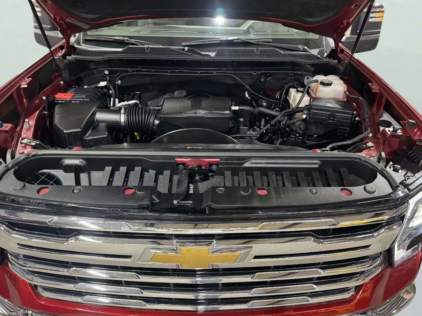 Chevrolet Silverado photo 53