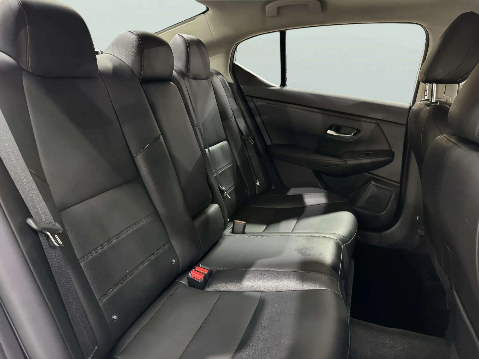 Nissan Sentra photo 36