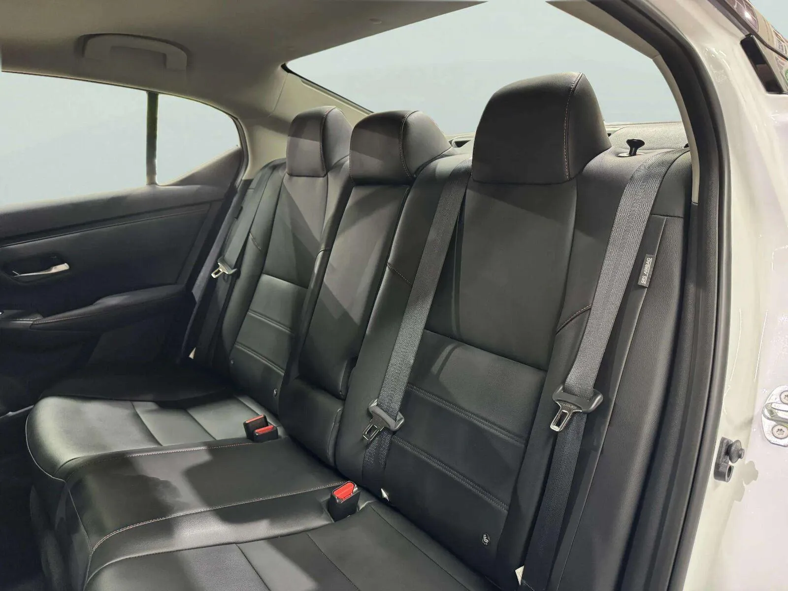 Nissan Sentra photo 39