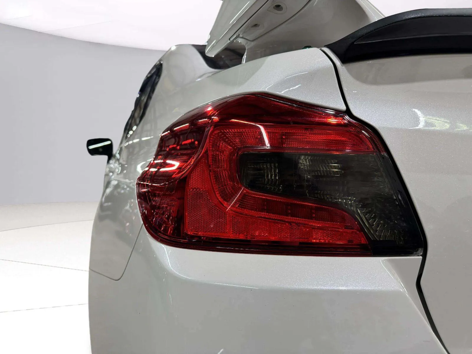 Subaru WRX photo 14