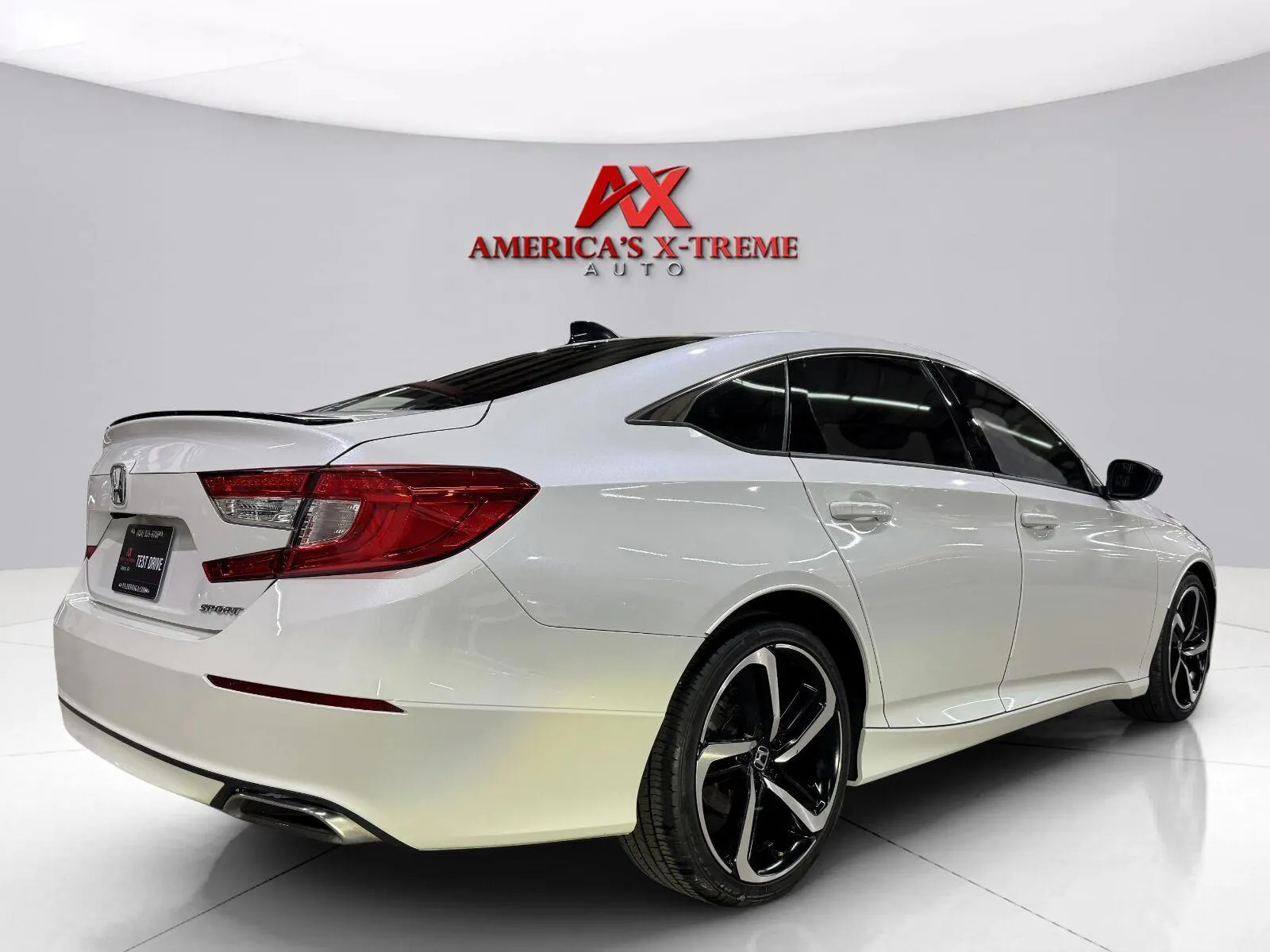 Honda Accord photo 8