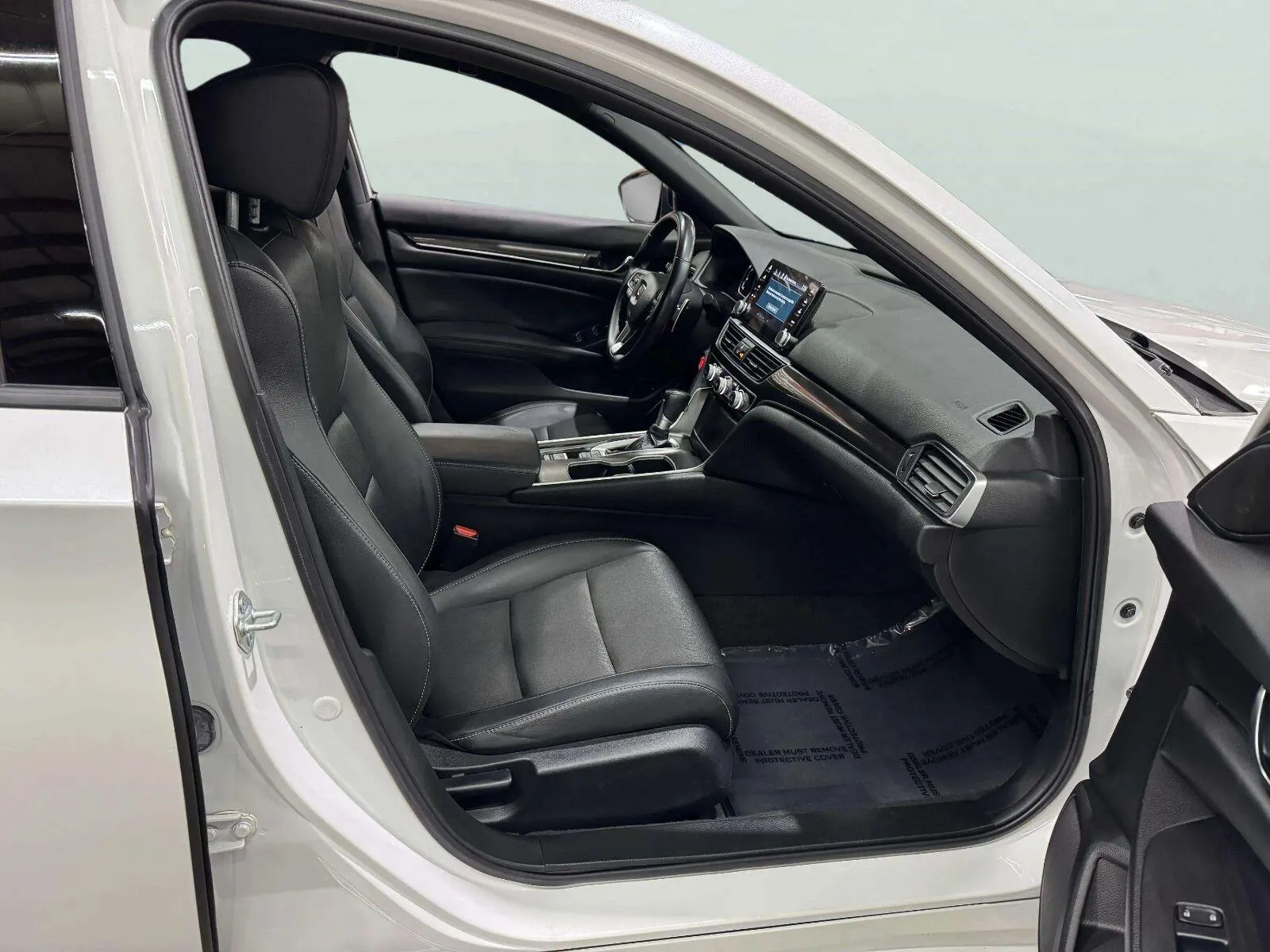 Honda Accord photo 35