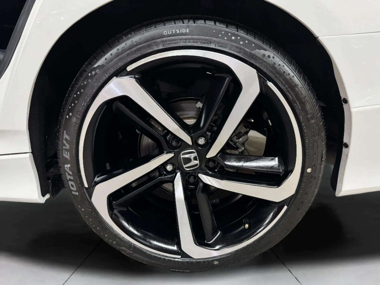 Honda Accord photo 43