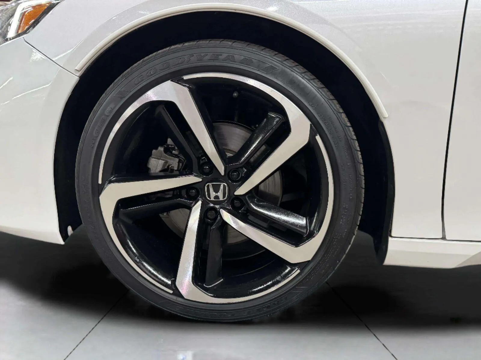 Honda Accord photo 44