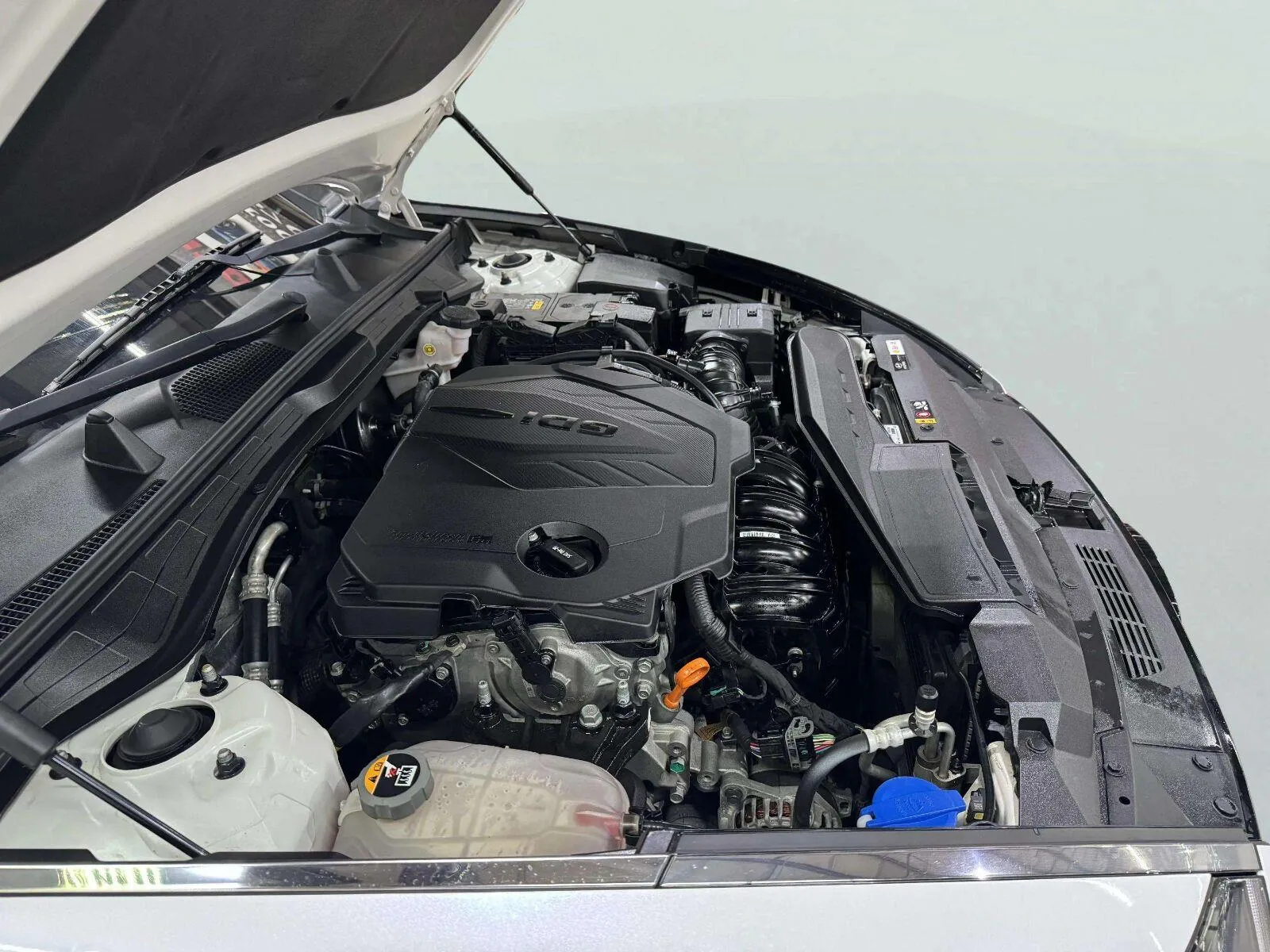 Hyundai Sonata photo 19
