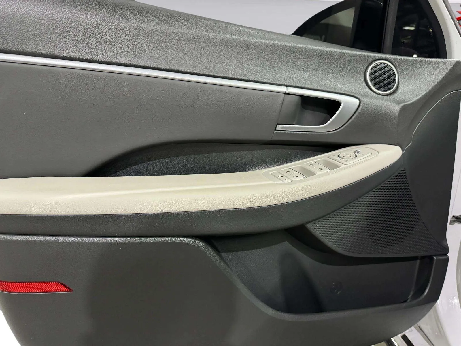 Hyundai Sonata photo 21