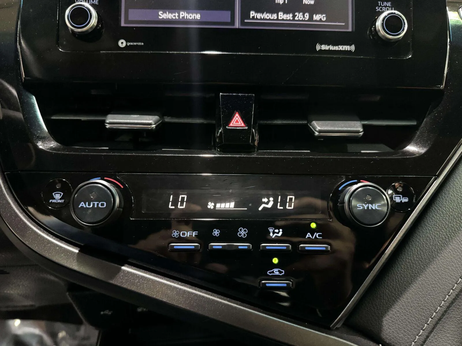 Toyota Camry photo 26