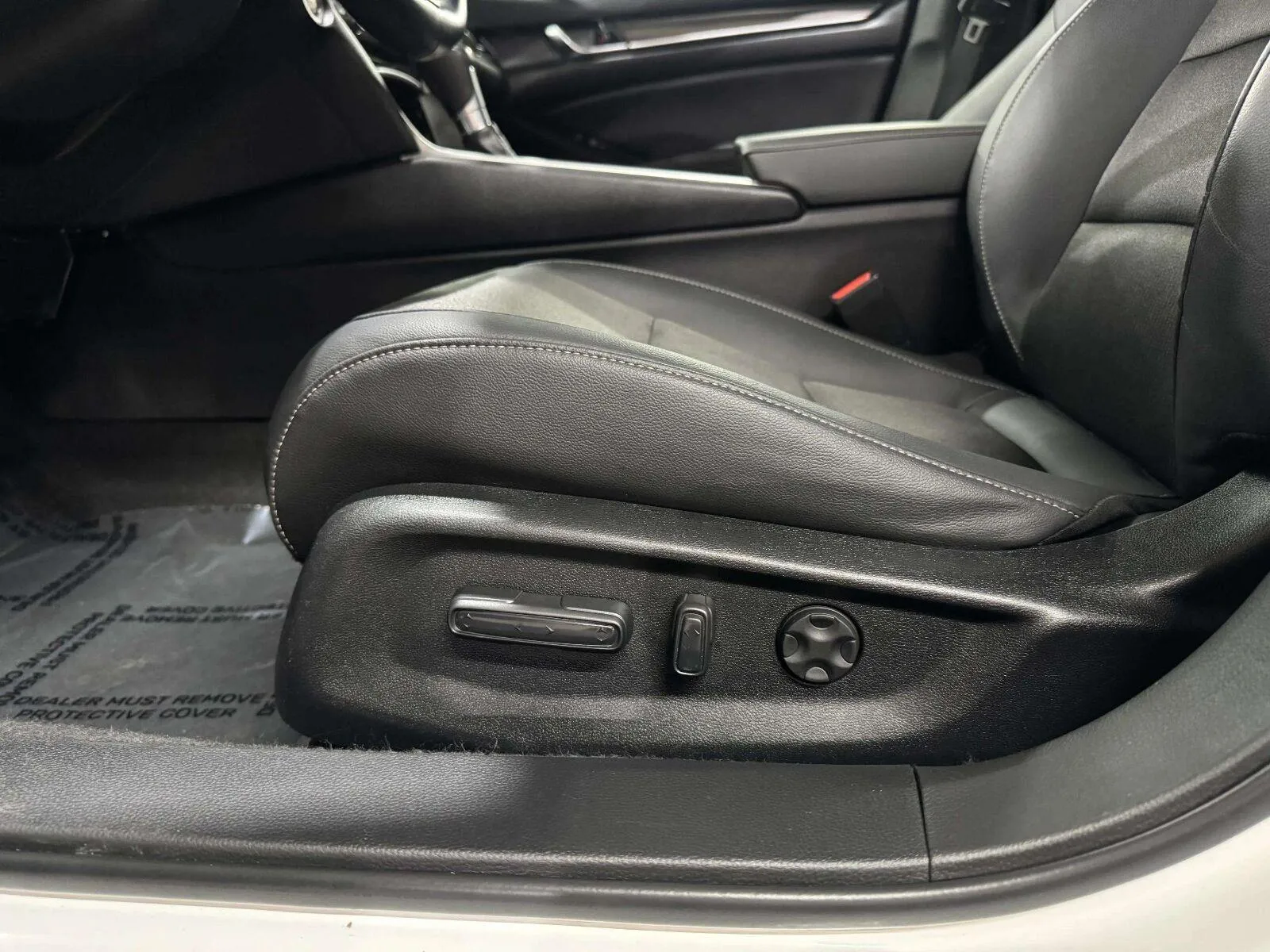 Honda Accord photo 25