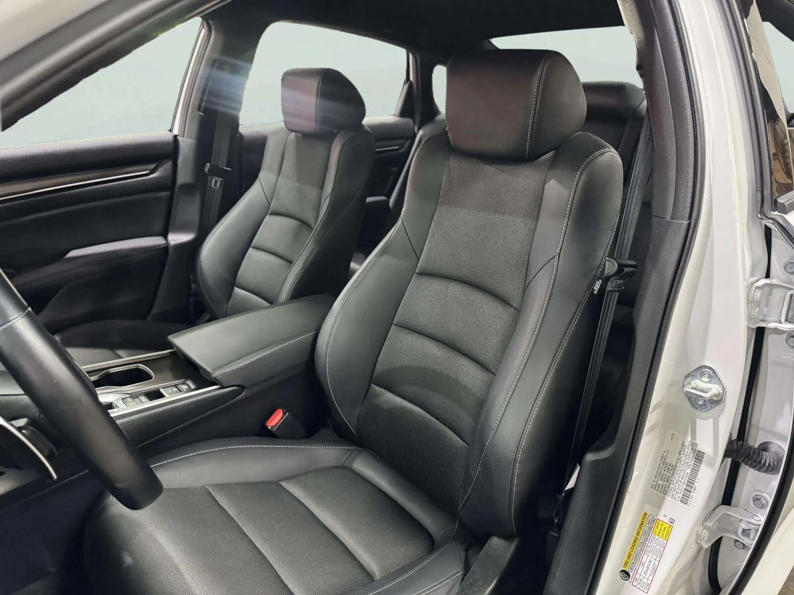 Honda Accord photo 27