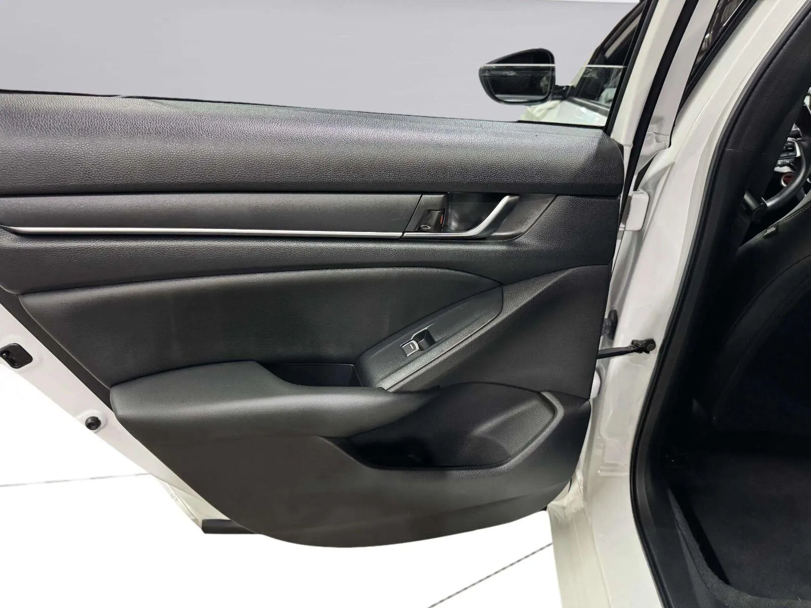 Honda Accord photo 28
