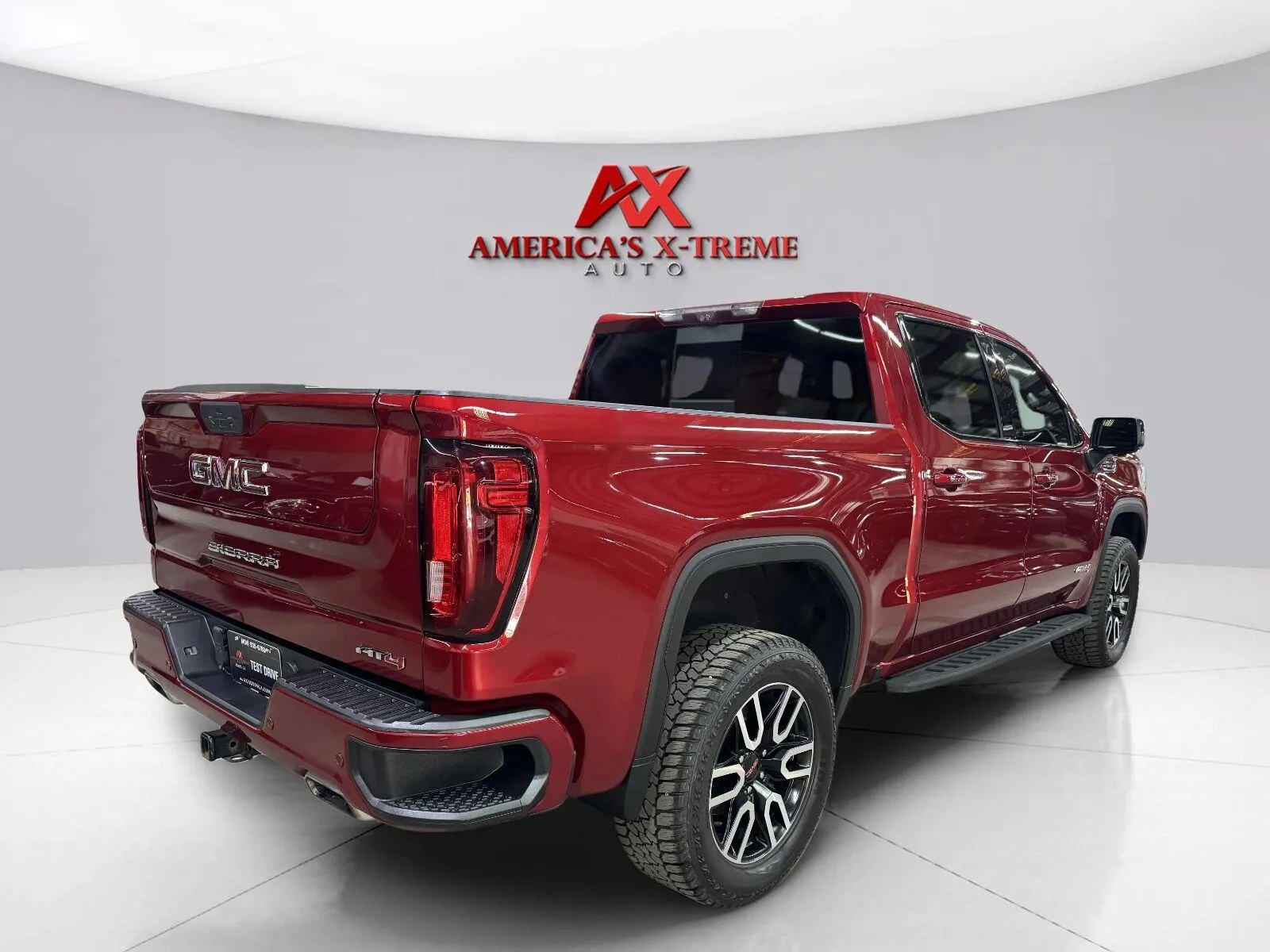 GMC Sierra photo 7