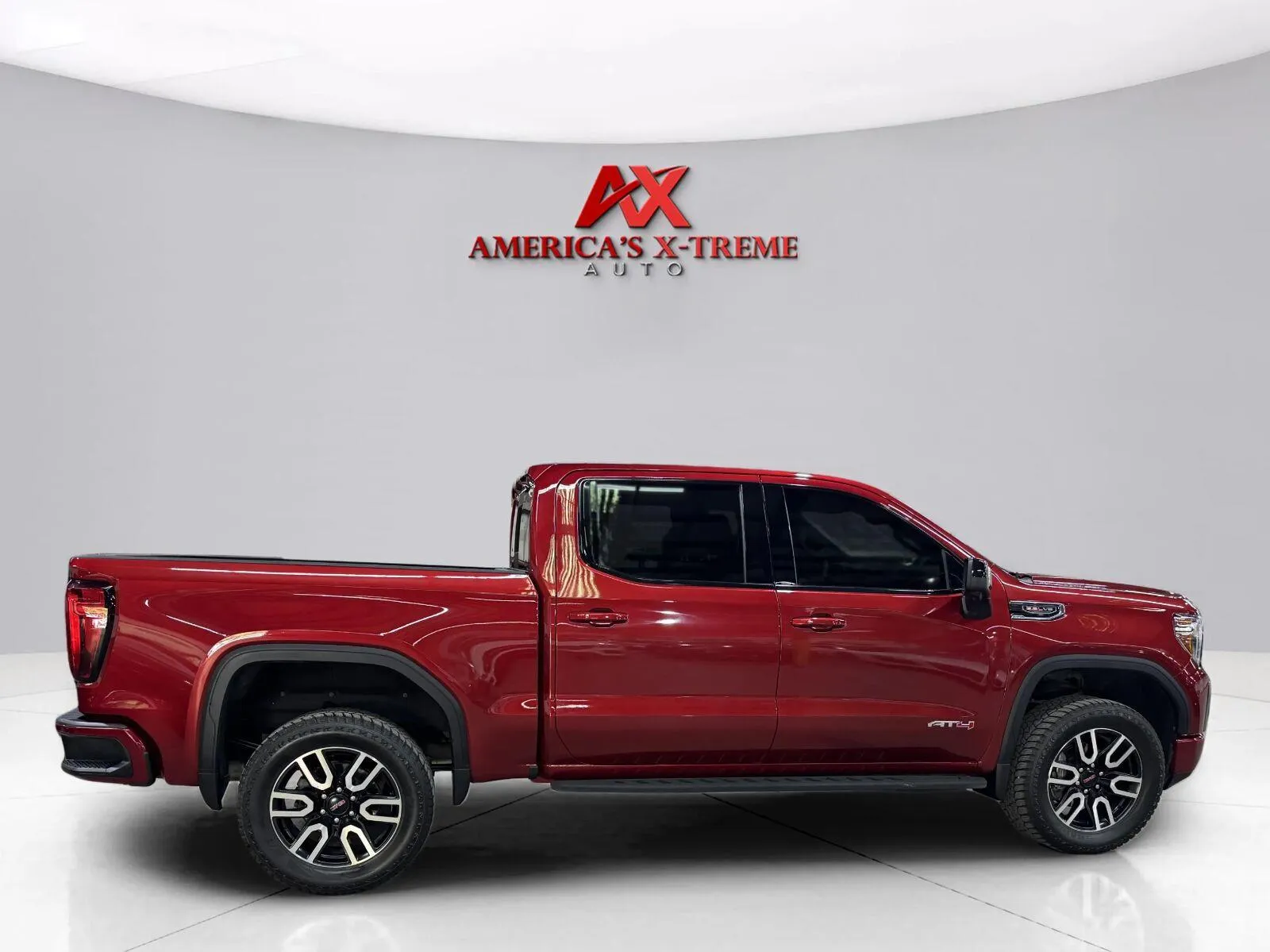 GMC Sierra photo 8