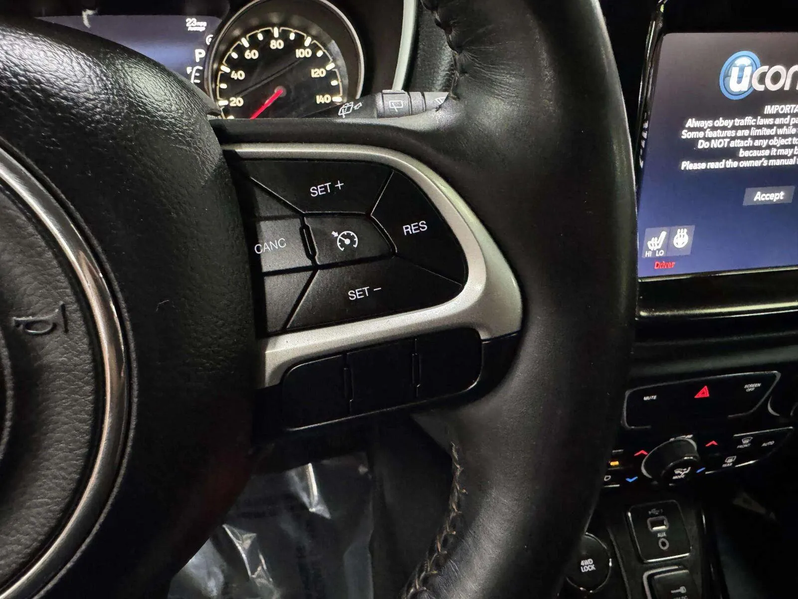 Jeep Compass photo 31