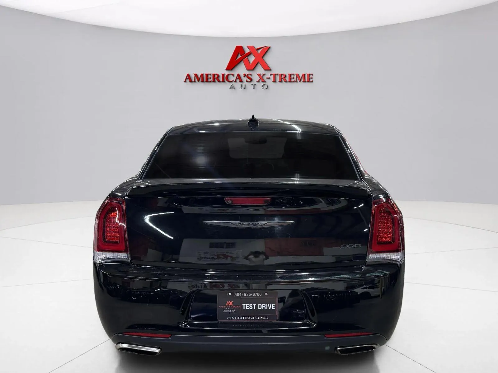 Chrysler 300 photo 7