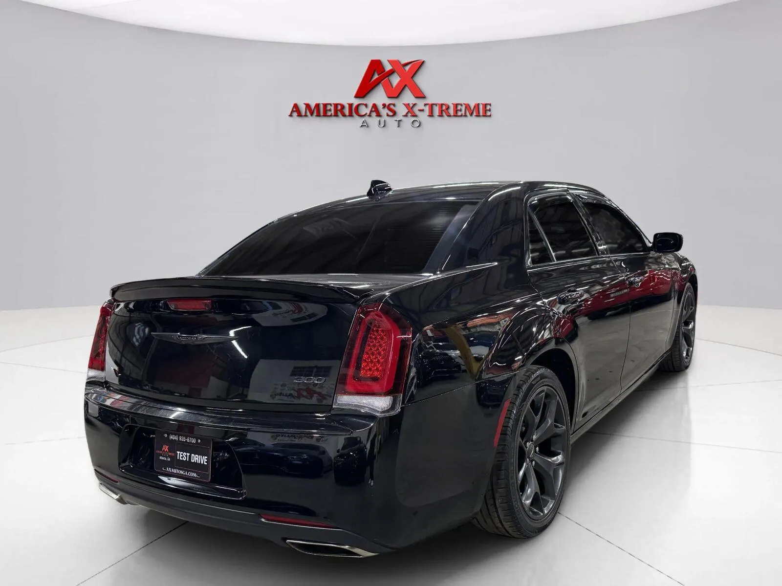 Chrysler 300 photo 8