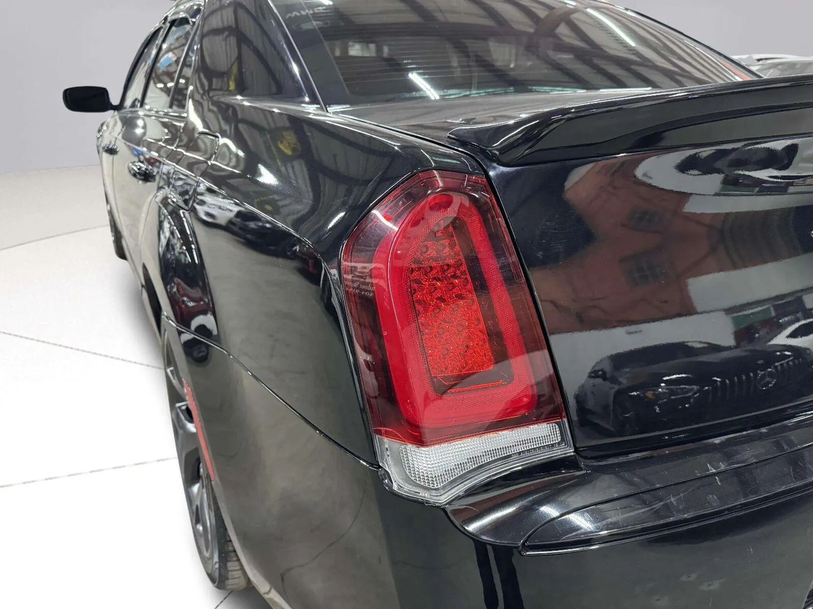 Chrysler 300 photo 13