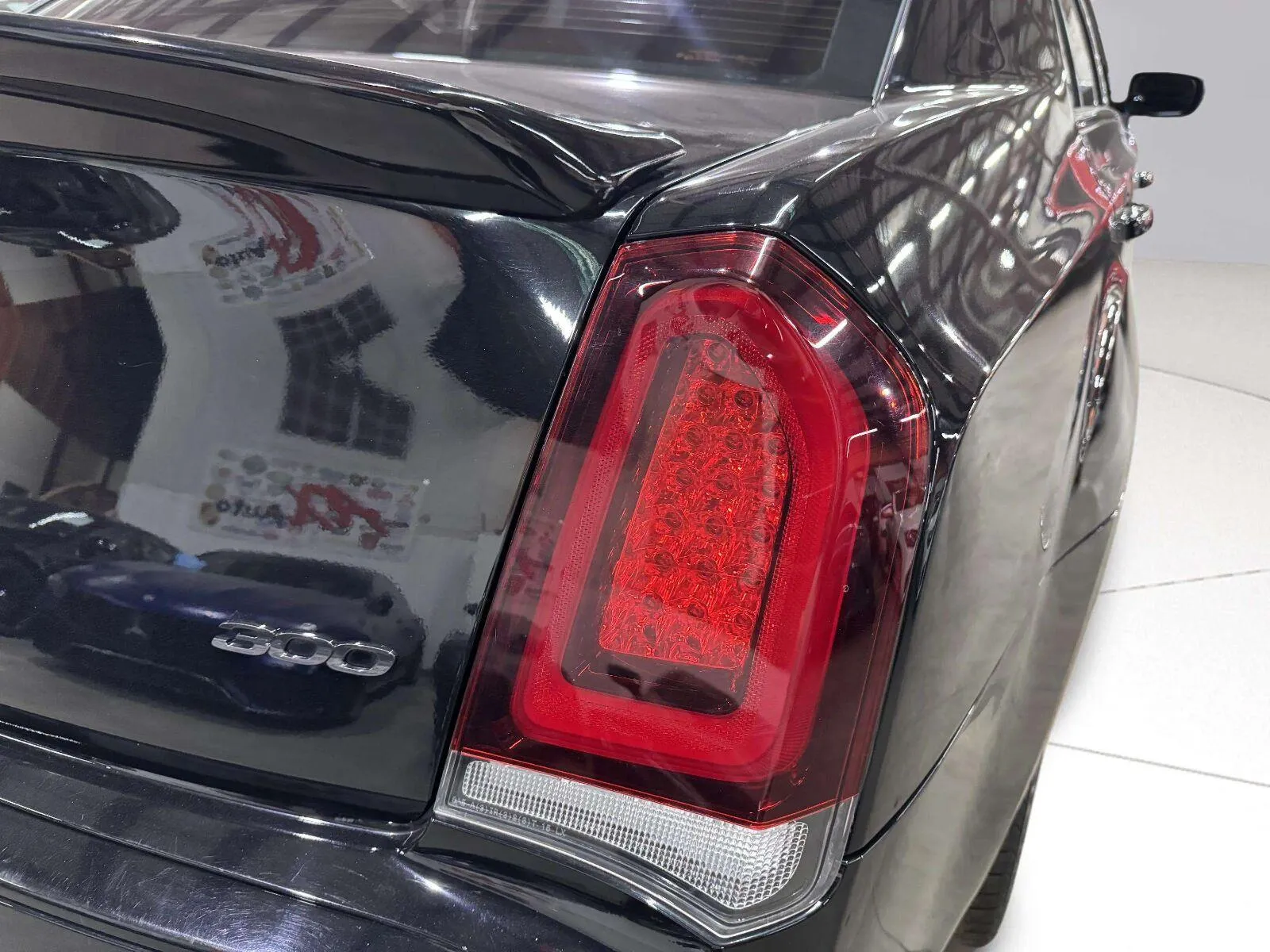 Chrysler 300 photo 14