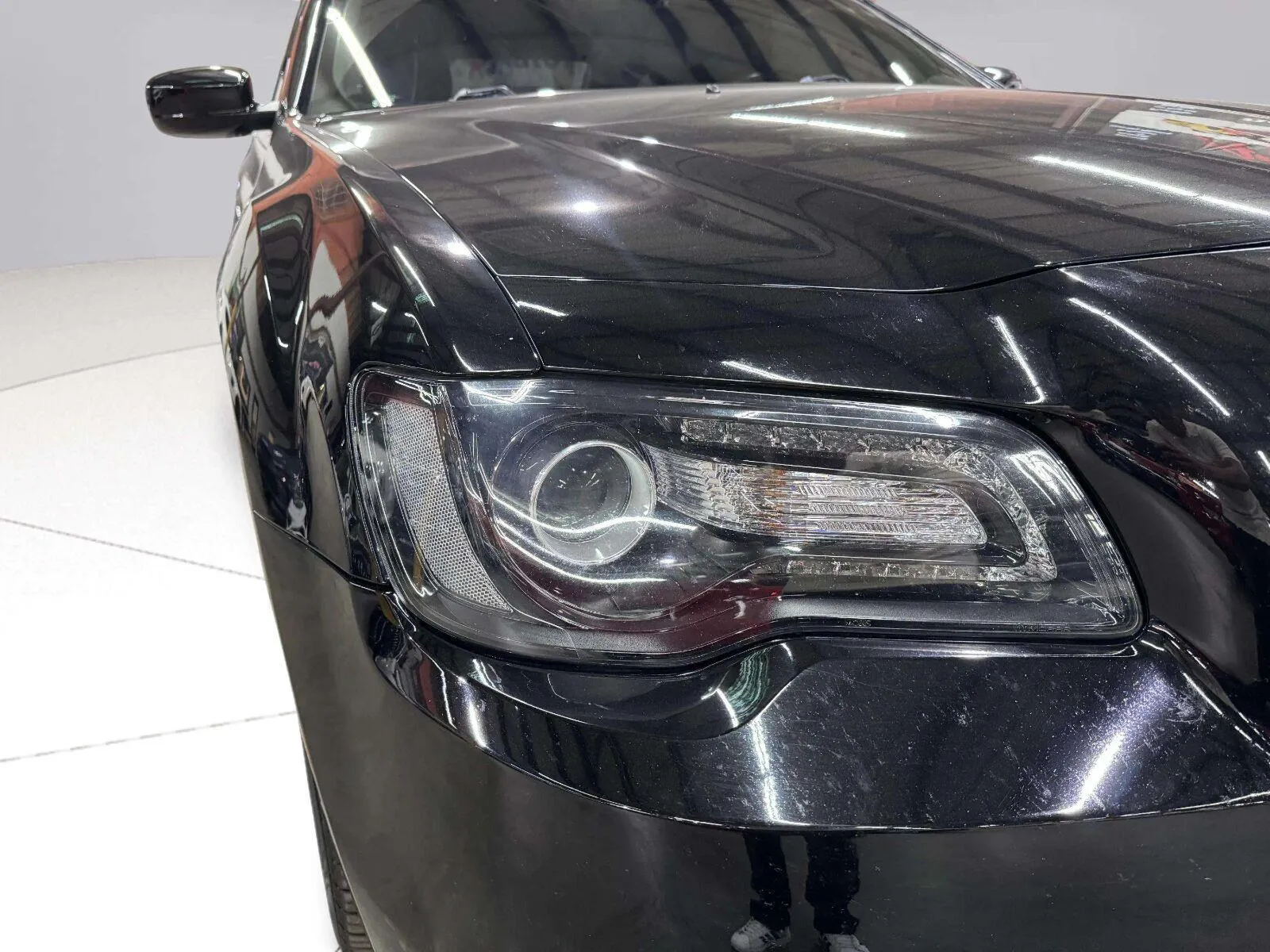 Chrysler 300 photo 16