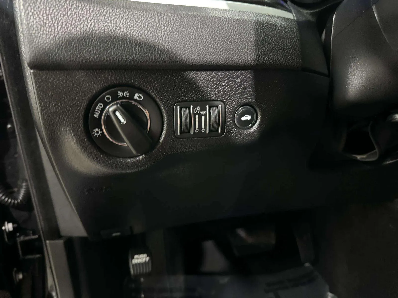Chrysler 300 photo 24