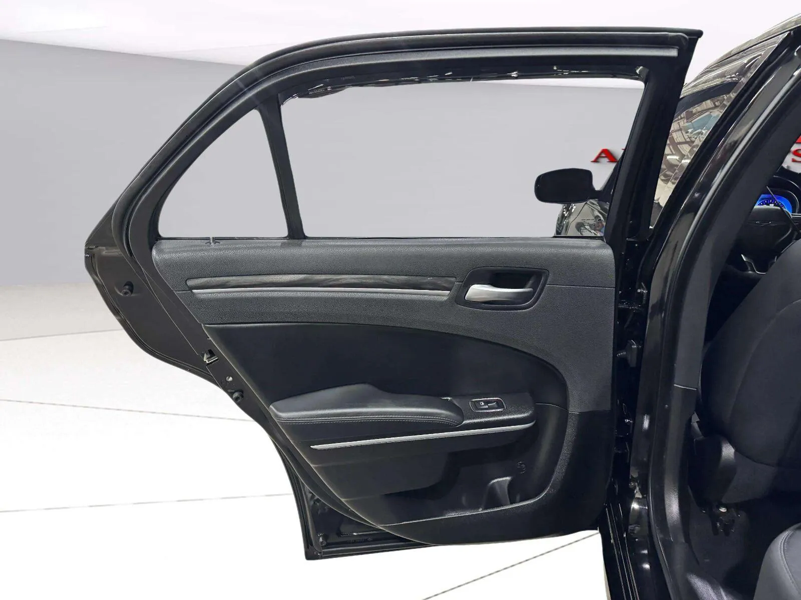 Chrysler 300 photo 34