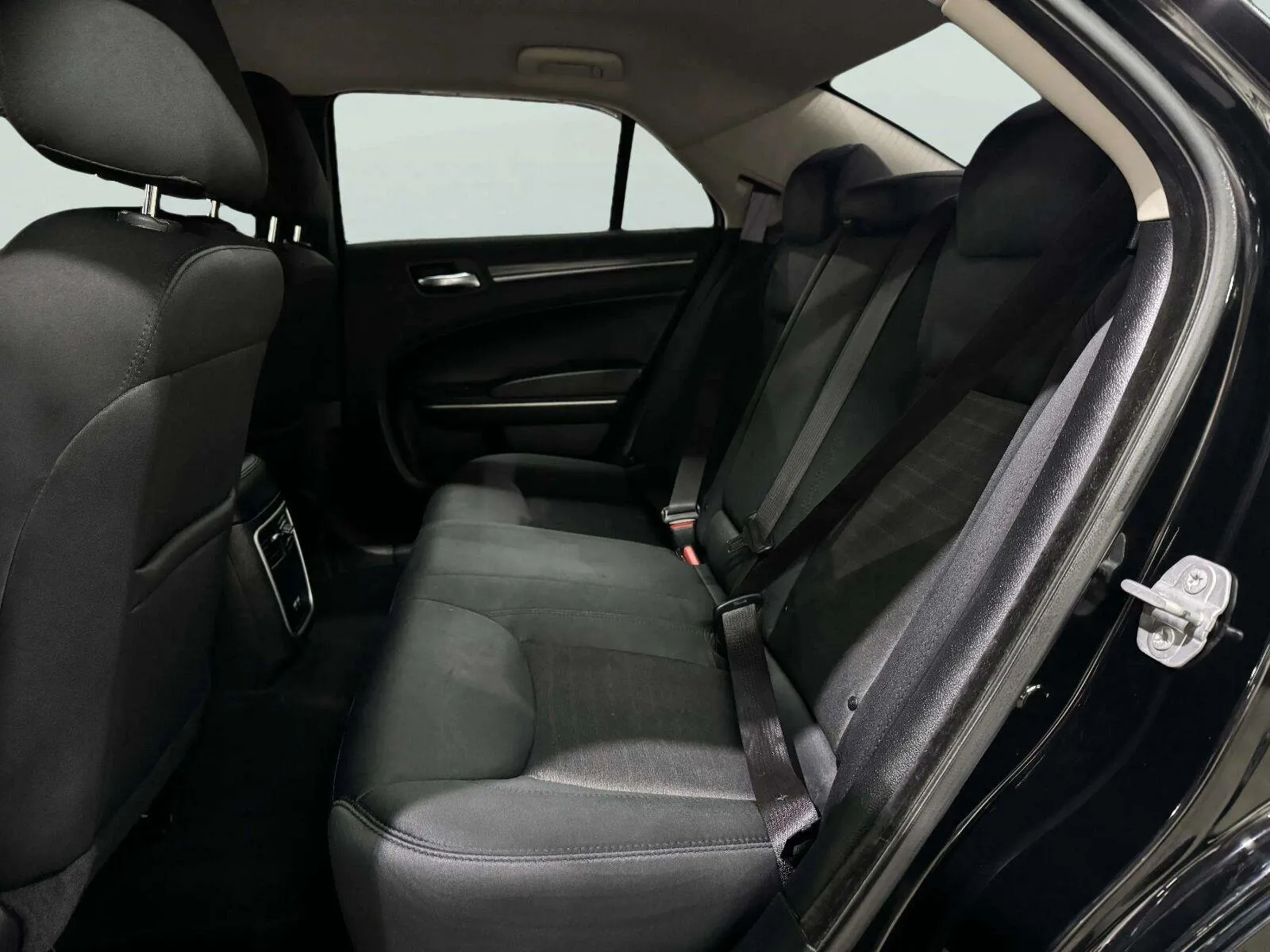 Chrysler 300 photo 36